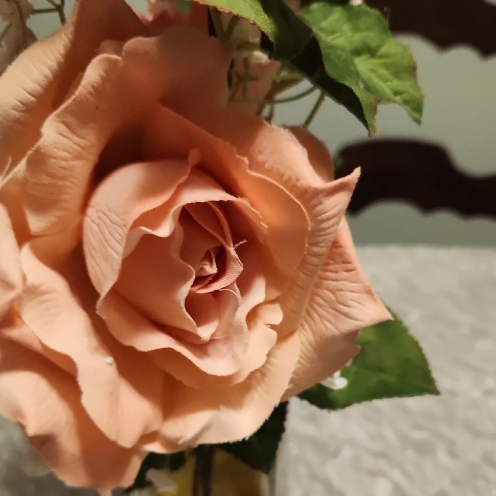 Elegant Faux Pink Rose Arrangement in Heart Vase